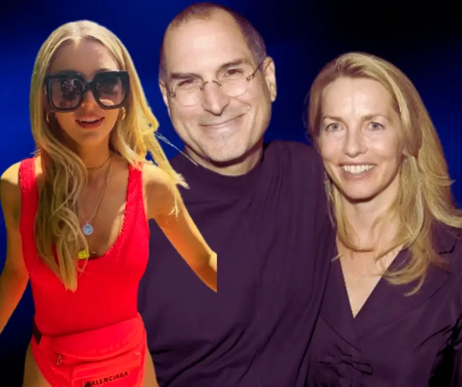 Steve Jobs with his family